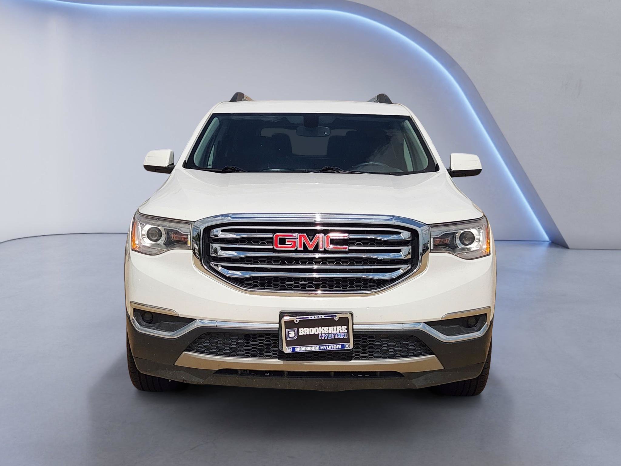 Used 2019 GMC Acadia SLT FWD image 2