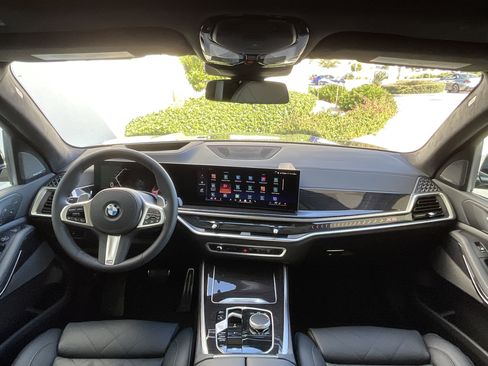 New 2026 BMW X5 sDrive40i image 12