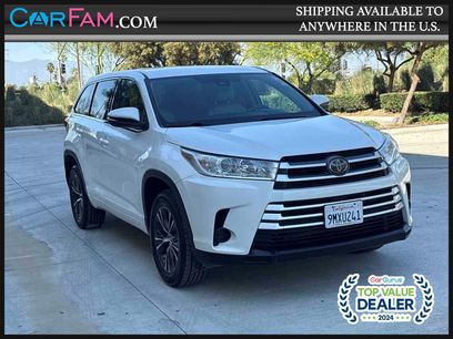 Used 2018 Toyota Highlander LE