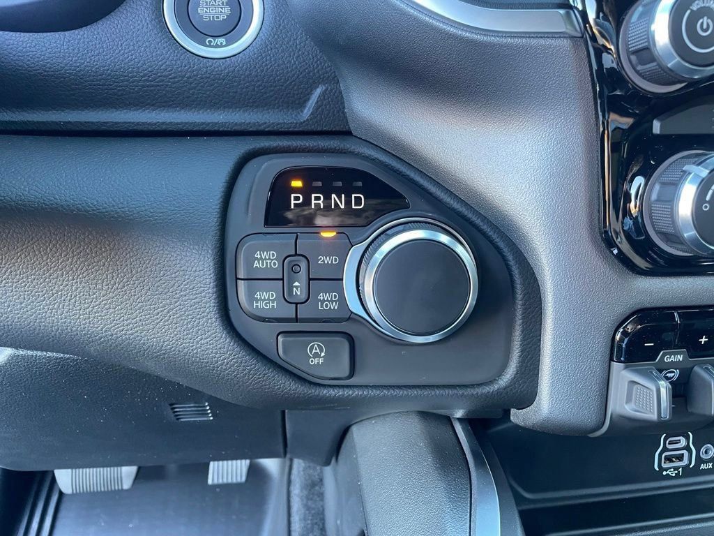 New 2026 RAM 1500 Big Horn AWD/4WD image 18