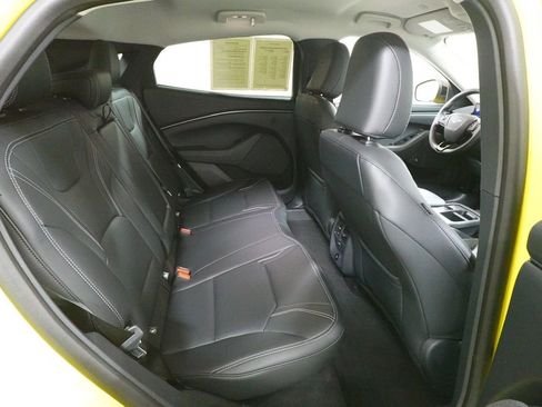 Used 2025 Ford Mustang Mach-E Premium AWD/4WD image 30