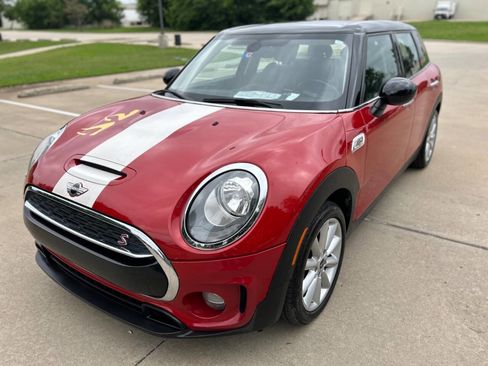 Used 2017 MINI Cooper Clubman S image 2