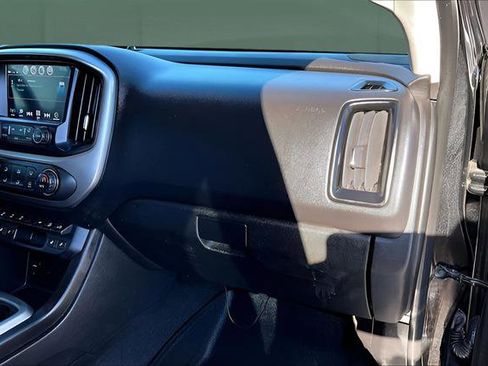 Used 2017 Chevrolet Colorado ZR2 w/ LPO, Premium Interior Package image 19