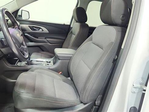 Used 2019 Chevrolet Traverse LT image 11