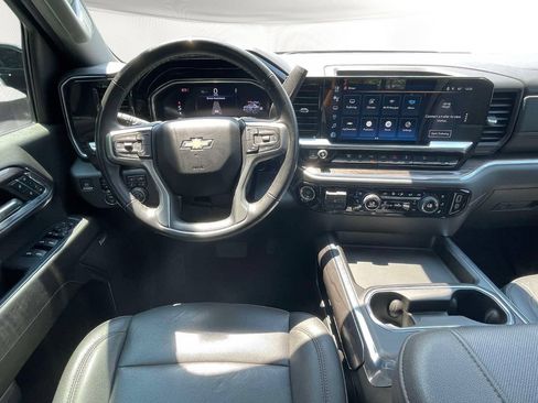 Used 2024 Chevrolet Silverado 2500 LTZ w/ LTZ Convenience Package AWD/4WD image 12