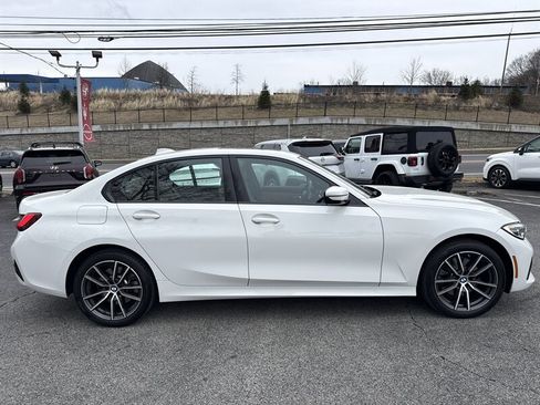 Used 2022 BMW 330i xDrive Sedan w/ Driving Assistance Package image 7