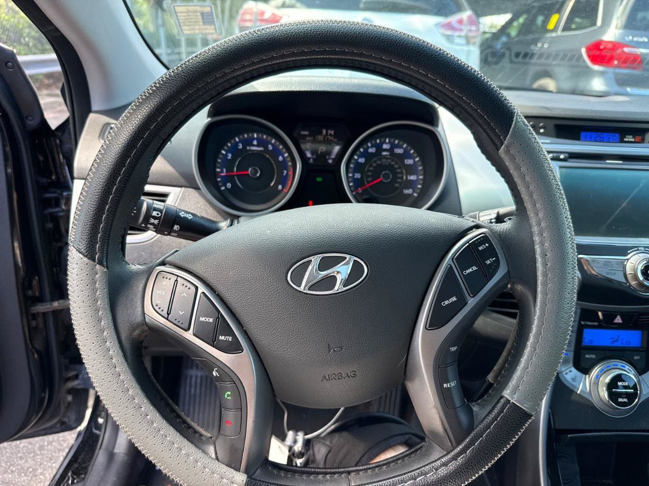 Used 2013 Hyundai Elantra Limited w/ Technology Pkg FWD image 13