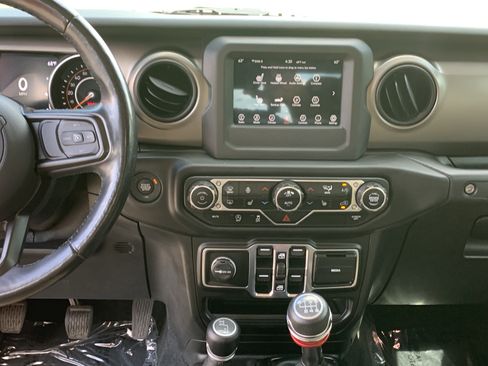 Used 2020 Jeep Gladiator Sport w/ Quick Order Package 23S AWD/4WD image 31