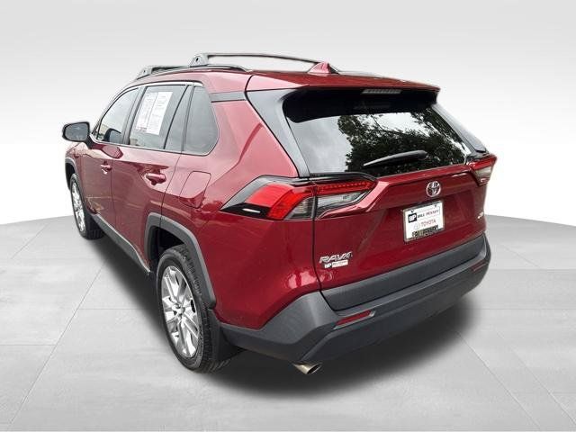 Used 2024 Toyota RAV4 XLE Premium FWD image 3
