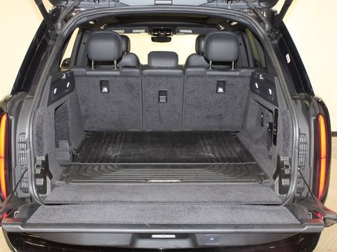 Used 2023 Land Rover Range Rover SE image 45