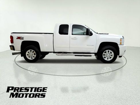 Used 2013 Chevrolet Silverado 2500 LTZ AWD/4WD image 9