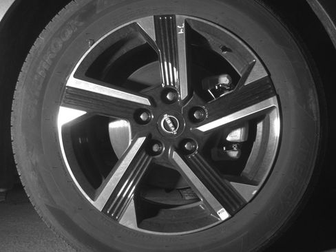 Used 2025 Nissan Sentra SV image 13