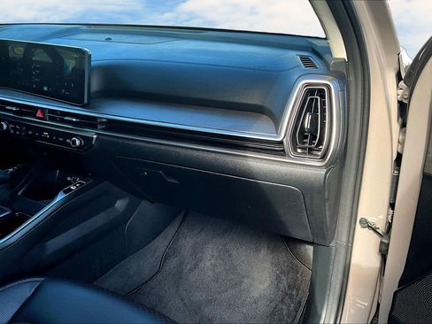 Used 2025 Kia Sorento X-Line EX image 18