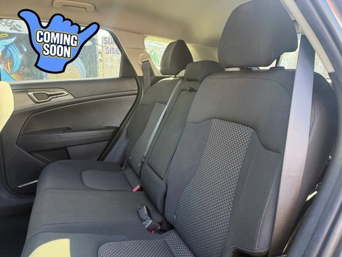 Used 2023 Kia Sportage LX AWD/4WD image 13
