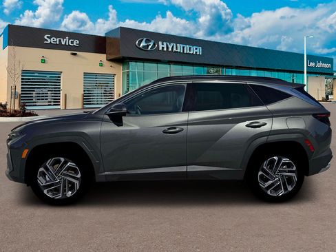 New 2026 Hyundai Tucson Limited AWD/4WD image 3