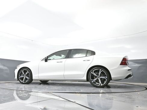 Used 2024 Volvo S60 B5 Core image 54