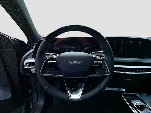 New 2026 Cadillac Lyriq V w/ LPO, Onyx Lite Package AWD/4WD image 39
