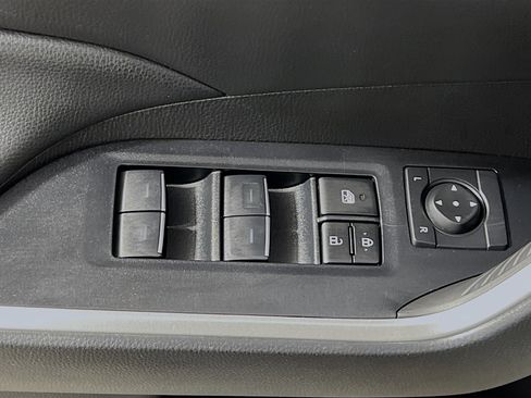 Used 2023 Toyota RAV4 XLE w/ Convenience Package image 17