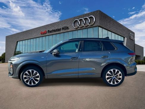New 2026 Audi Q3 quattro 2.0T AWD/4WD image 2