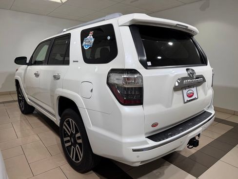Used 2020 Toyota 4Runner Limited AWD/4WD image 3