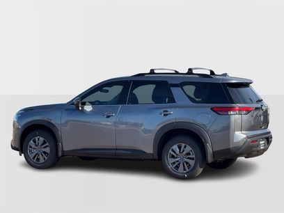 New 2025 Nissan Pathfinder SV
