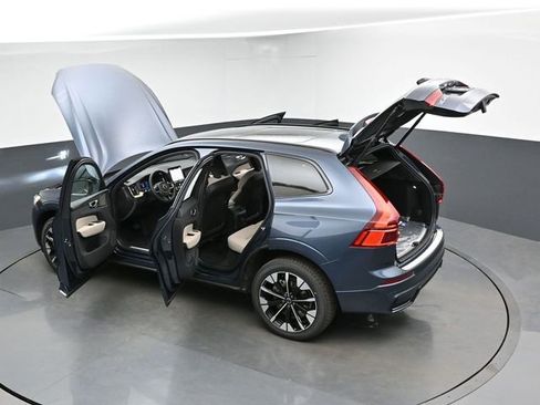 New 2026 Volvo XC60 T8 Plus w/ Protection Package Premier AWD/4WD image 53