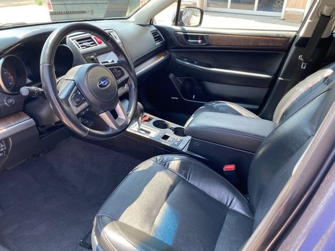 Used 2017 Subaru Outback 2.5i Limited AWD/4WD image 12
