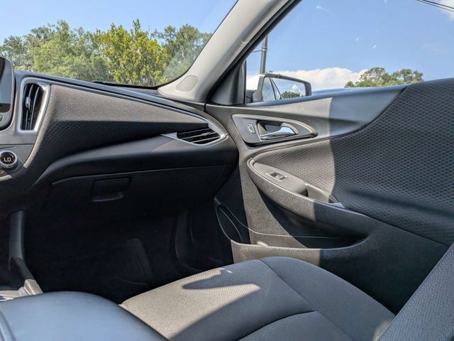 Used 2024 Chevrolet Malibu LT FWD image 15