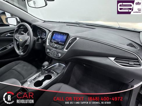 Used 2022 Chevrolet Malibu LT image 48