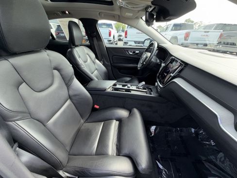 Used 2022 Volvo S60 B5 Inscription AWD/4WD image 27