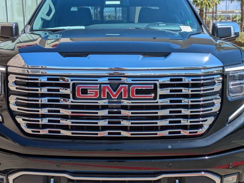 Certified 2022 GMC Sierra 1500 Denali AWD/4WD image 10