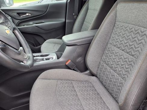 Used 2023 Chevrolet Equinox LT FWD image 3