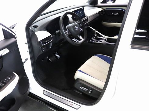 Certified 2025 Acura ADX A-Spec image 14