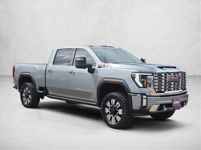Used 2024 GMC Sierra 2500 Denali w/ Technology Package AWD/4WD image 3