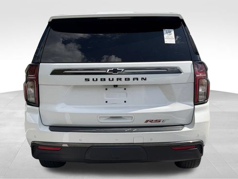 Used 2021 Chevrolet Suburban RST AWD/4WD image 5