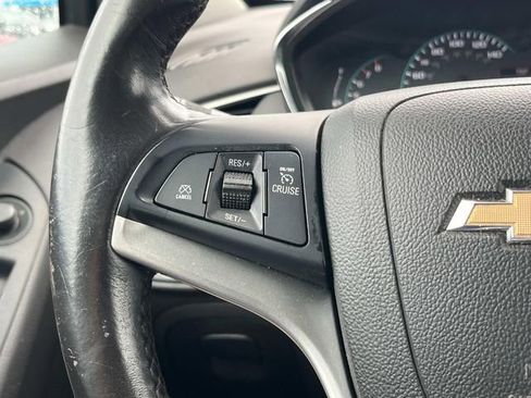 Used 2018 Chevrolet Trax LT w/ LT Convenience Package image 28