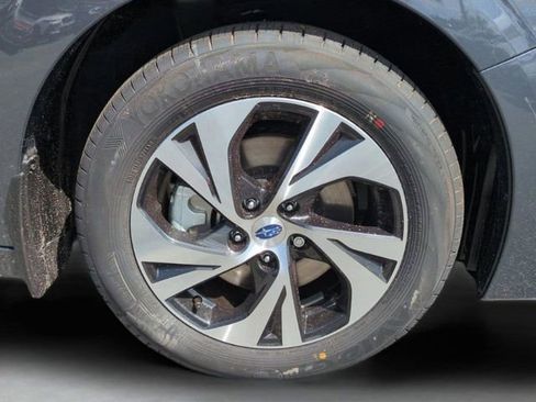 Used 2025 Subaru Legacy Premium AWD/4WD image 29