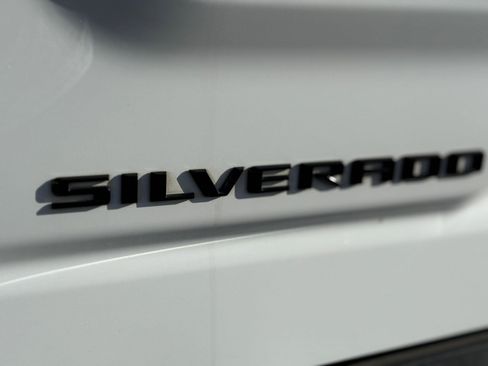 Used 2022 Chevrolet Silverado 1500 LTZ w/ Technology Package image 11