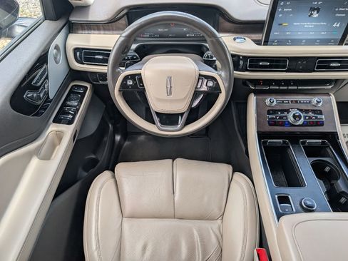 Used 2020 Lincoln Aviator Reserve w/ Equipment Group 201A RWD image 7