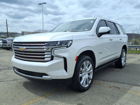 Used 2021 Chevrolet Tahoe High Country w/ Premium Package image 3