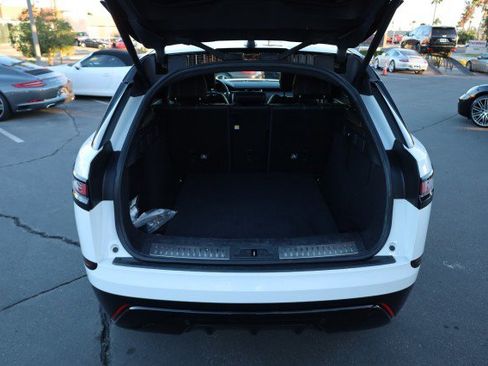 Used 2020 Land Rover Range Rover Velar R-Dynamic S image 39