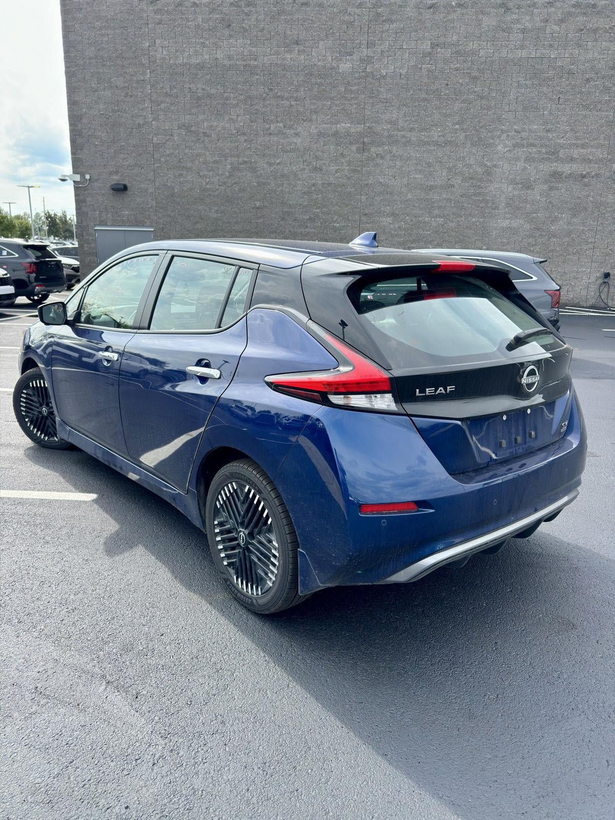 Used 2024 Nissan Leaf SV Plus FWD image 3