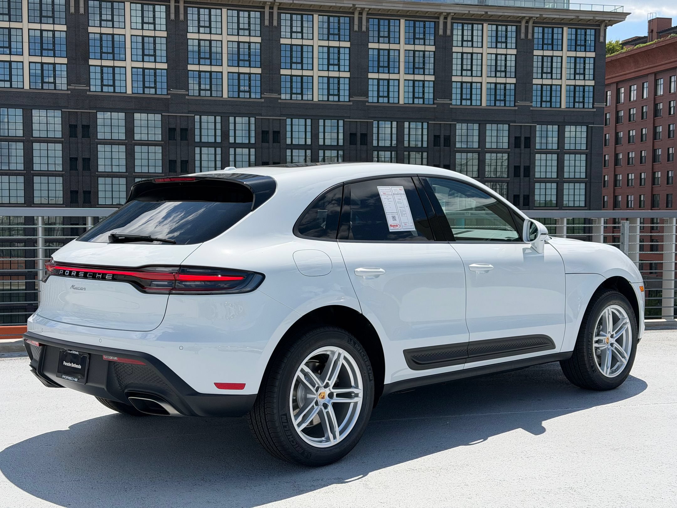 Certified 2026 Porsche Macan AWD/4WD image 7