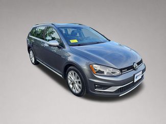 Used 2017 Volkswagen Golf Alltrack SE AWD/4WD 360° Tour