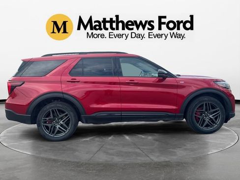 Used 2025 Ford Explorer ST-Line w/ Premium Package AWD/4WD image 6