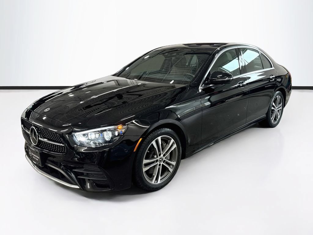 Used 2022 Mercedes-Benz E 350 4MATIC Sedan image 1