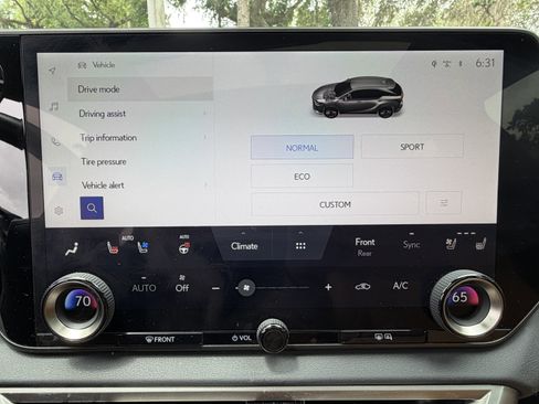 Used 2024 Lexus RX 350 Premium Plus w/ Convenience Package FWD image 24
