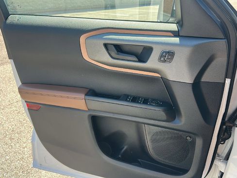 Certified 2025 Ford Bronco Sport Outer Banks w/ Outer Banks Tech Package+ image 13