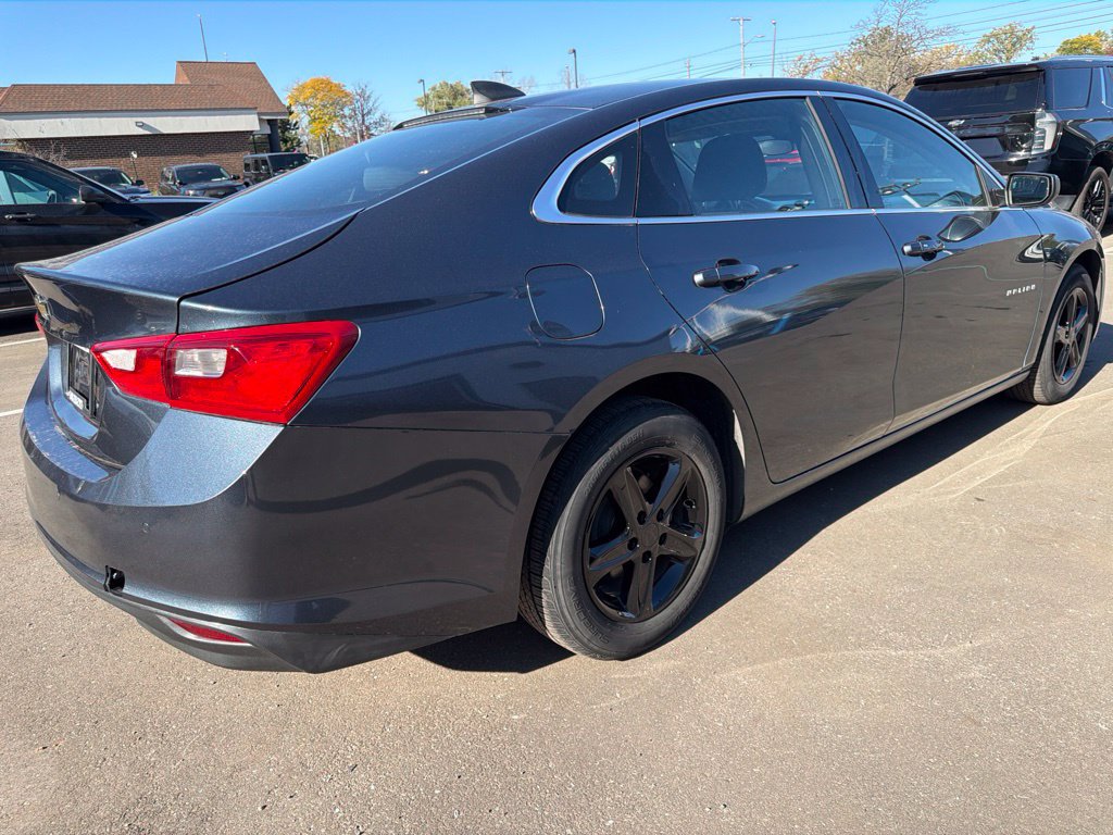 Used 2020 Chevrolet Malibu LS w/ Driver Confidence Package II FWD image 2