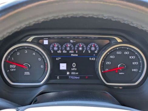 Used 2021 Chevrolet Suburban Premier RWD image 19